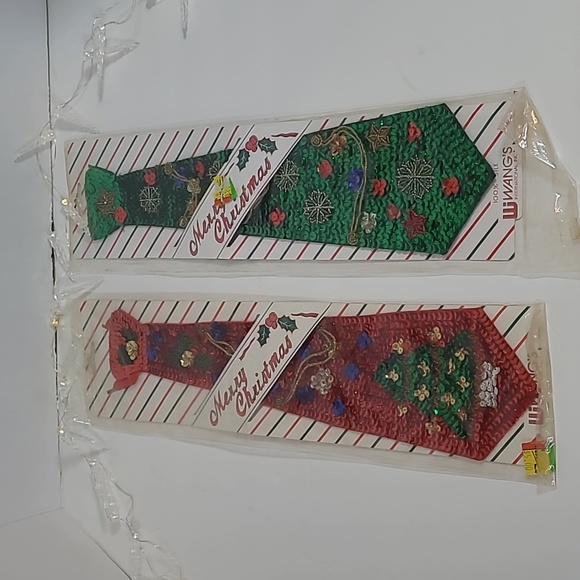 2) New Wang’s International Merry Christmas 100% Silk Neck Ties new old stock - Picture 1 of 2